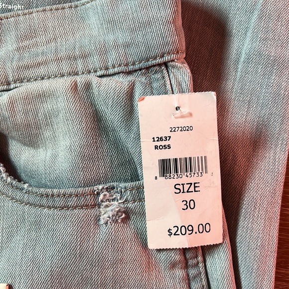 DL1961 Mara Ripped Straight Ankle High- Rise Instasculpt Straight Jeans in Ross - Picture 4 of 16
